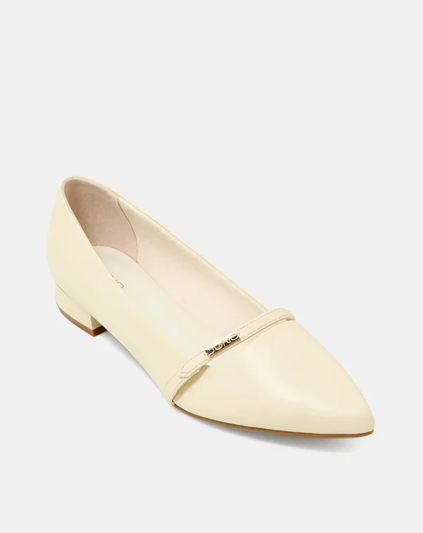 Giày búp bê phối quai ngang khóa logo Giày búp bê phối quai ngang khóa logo