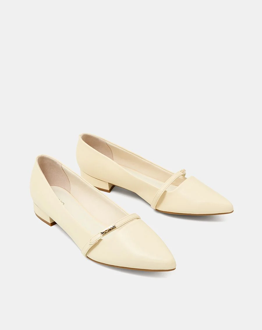 Giày búp bê phối quai ngang khóa logo Giày búp bê phối quai ngang khóa logo