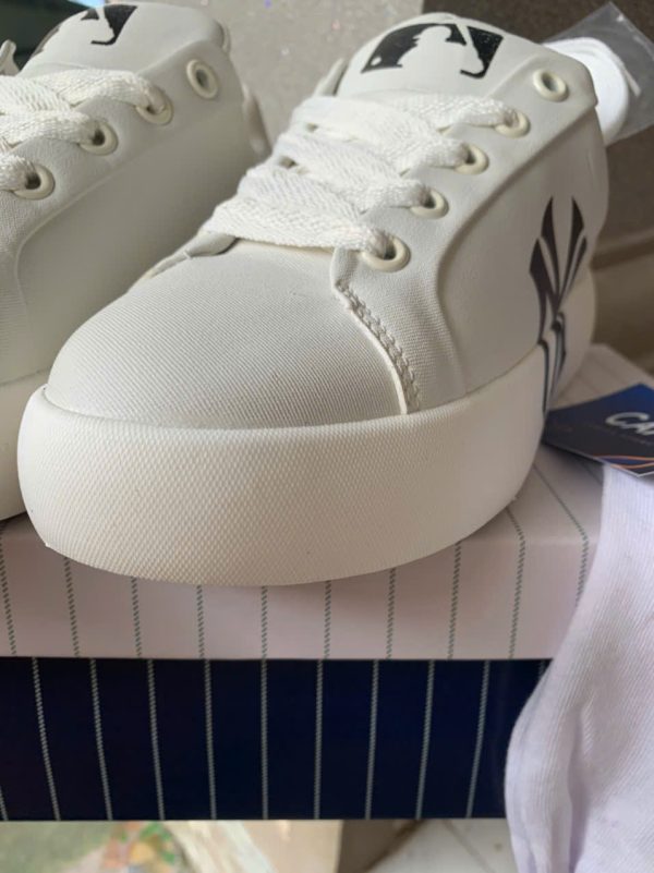 Giày MLB - Tăng Chiều Cao Thể Thao Thời Trang Cao Cấp Full Box-Fill Size 36-43 Giày MLB - Tăng Chiều Cao Thể Thao Thời Trang Cao Cấp Full Box-Fill Size 36-43